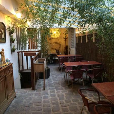 Kikafaim a Neuilly