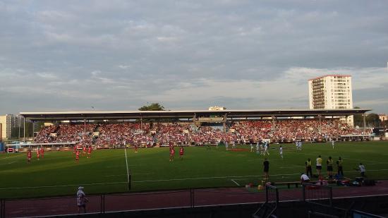 stade olympique Yves-du-Manoir